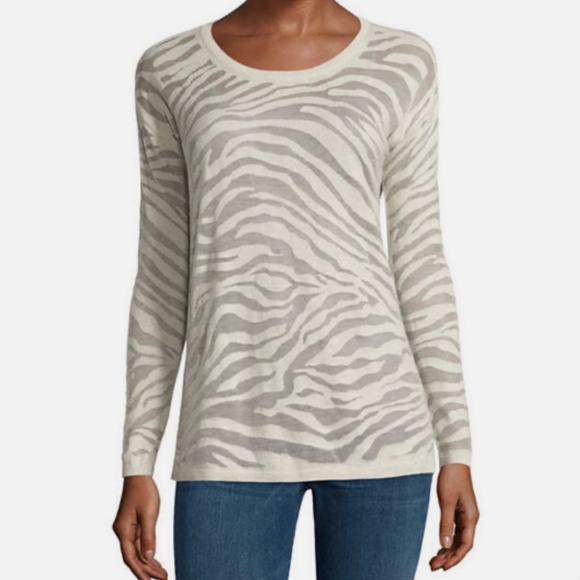 a.n.a Sweaters - A.N.A Long Sleeve Animal Burnout Sweater Size XL Petite